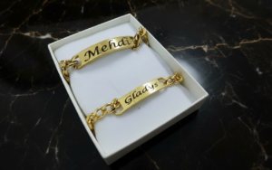 CUSTOMIZE GOLD-PLATED NAME BRACELETS