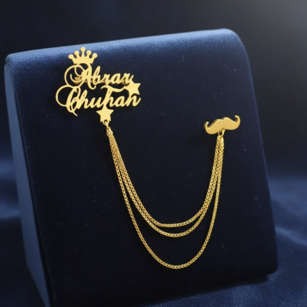 CUSTOMIZED GOLD-TONE NAME BROOCH